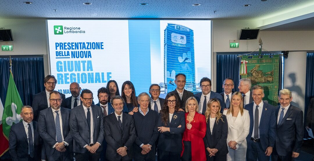 Attilio Fontana con la nuova giunta di Regione Lombardia