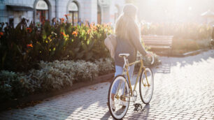 Bicicletta in città - Image by Freepik