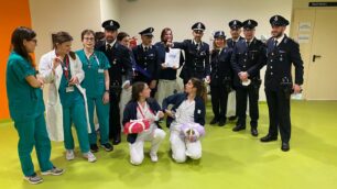 Polizia penitenziaria ospedale uova di pasqua