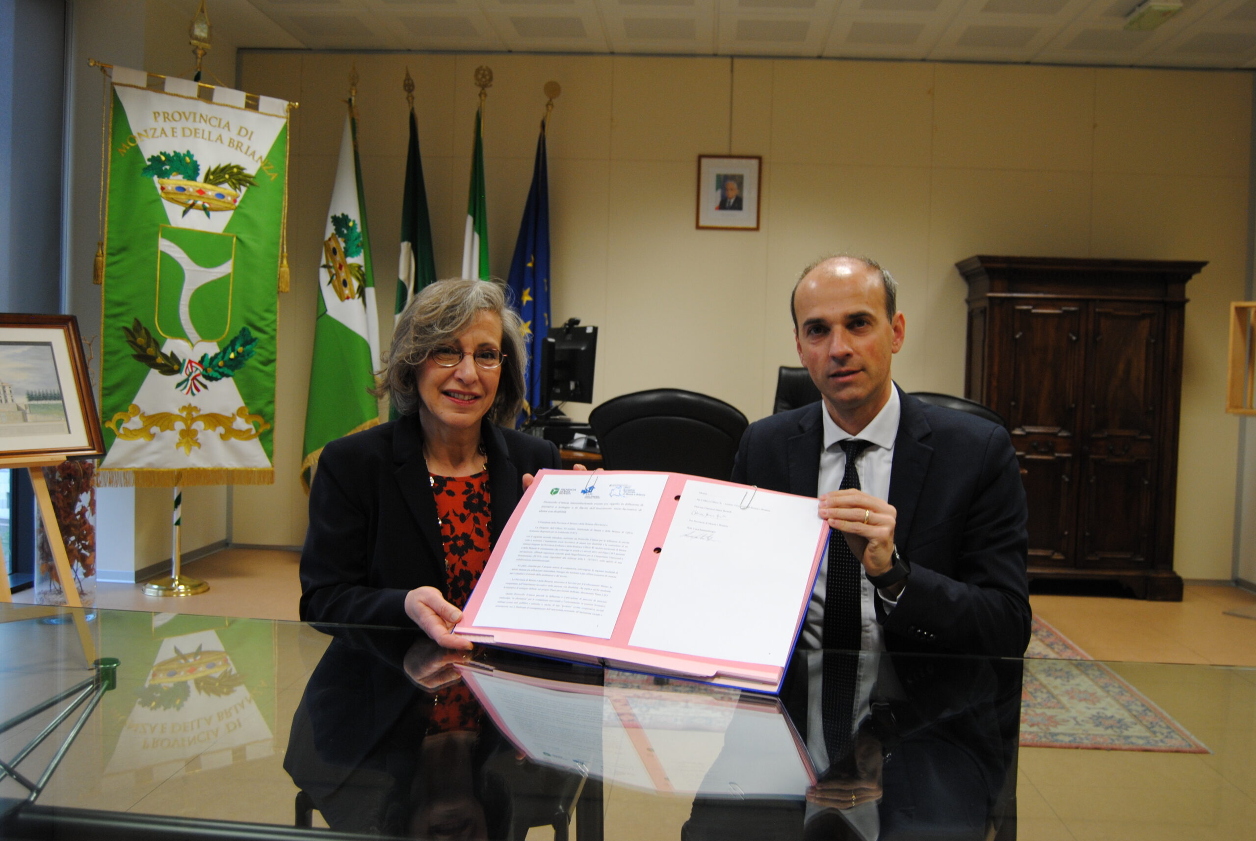La firma del protocollo di intesa tra Ufficio scolastico e Provincia di Monza e Brianza