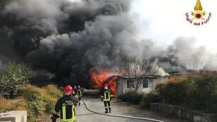 Monza incendio via della Novella