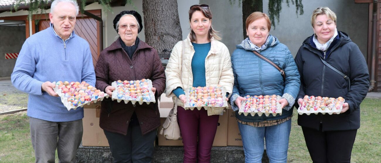 Seregno basilica uova donne ucraine
