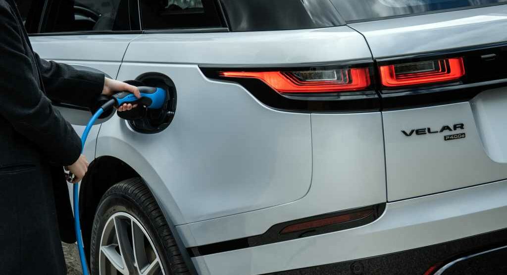 Auto ricarica elettrica