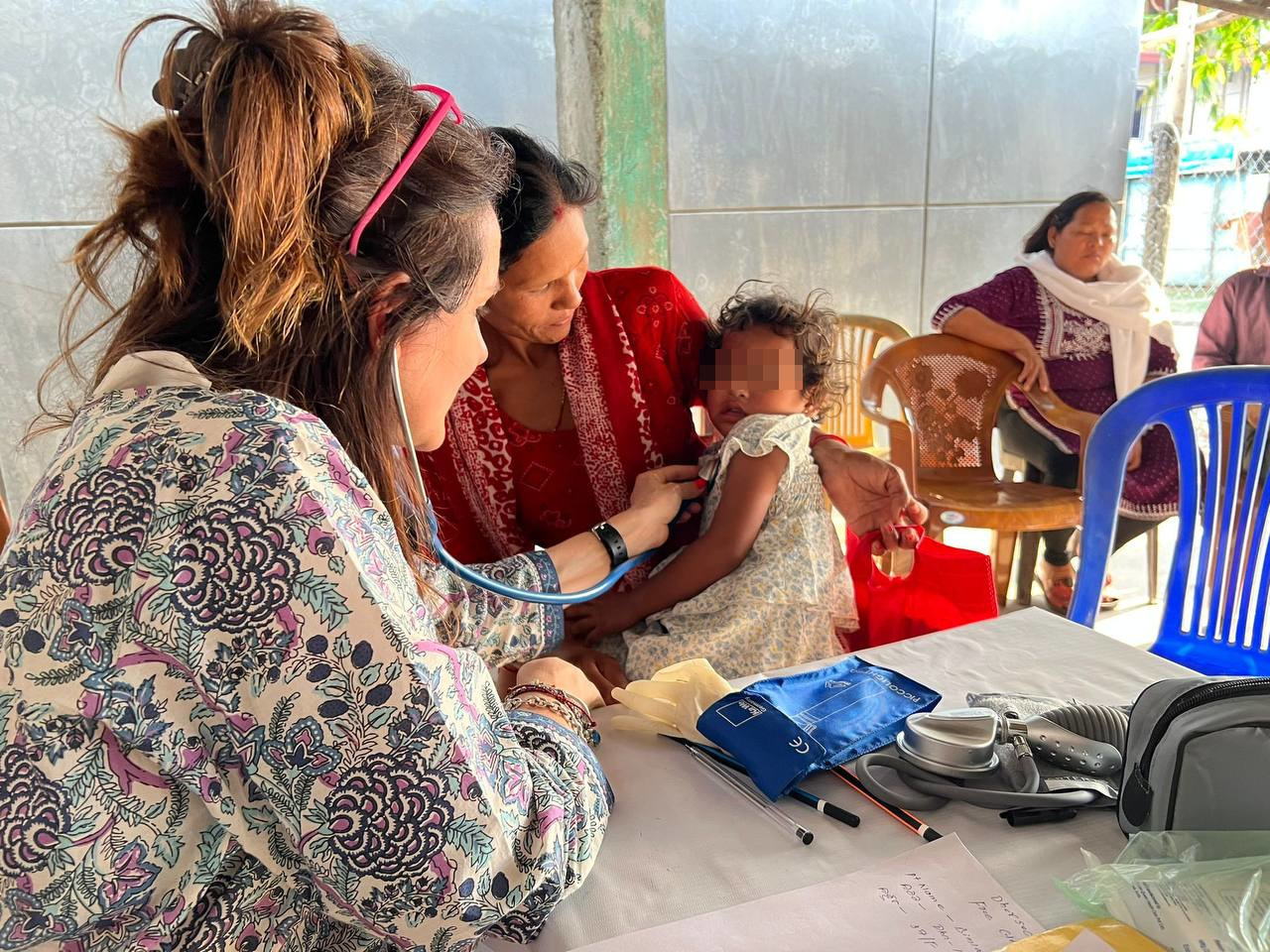 Dottoressa Roberta Raco da Seregno al Nepal