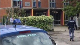 Polizia a scuola