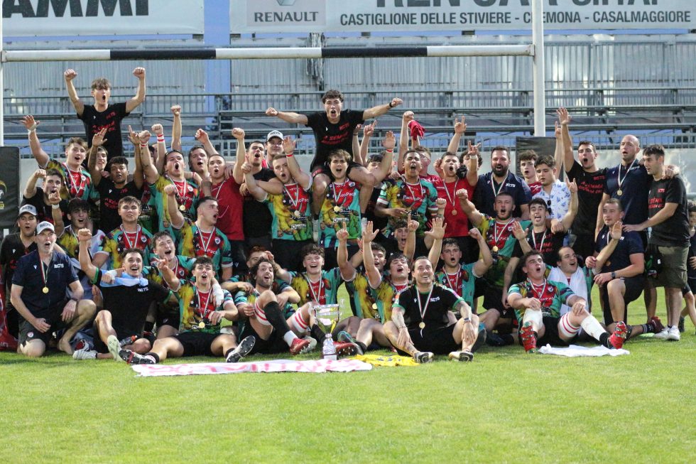 Il giovane, padre novese e madre irlandese, ha conquistato il successo più importante della sua carriera con il Rugby Colorno, battendo in finale l'Unione Rugby Capitolina