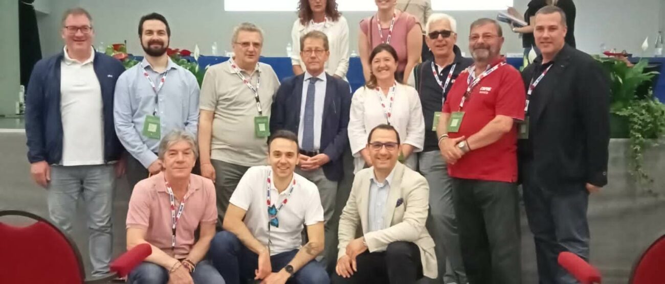 Avis presidente MB Molinari con alcuni esponenti del direttivo provinciale all'ultima assemblea Nazionale tenuta a Bellaria due settimane fa