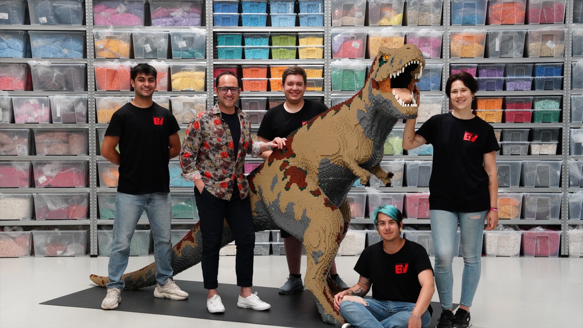 Il super T-Rex in mattoncini in arrivo a Monza per Lego