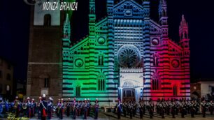 Monza carabinieri Duomo tricolori