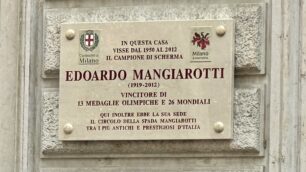 Renate Targa per Edoardo Mangiarotti a Milano