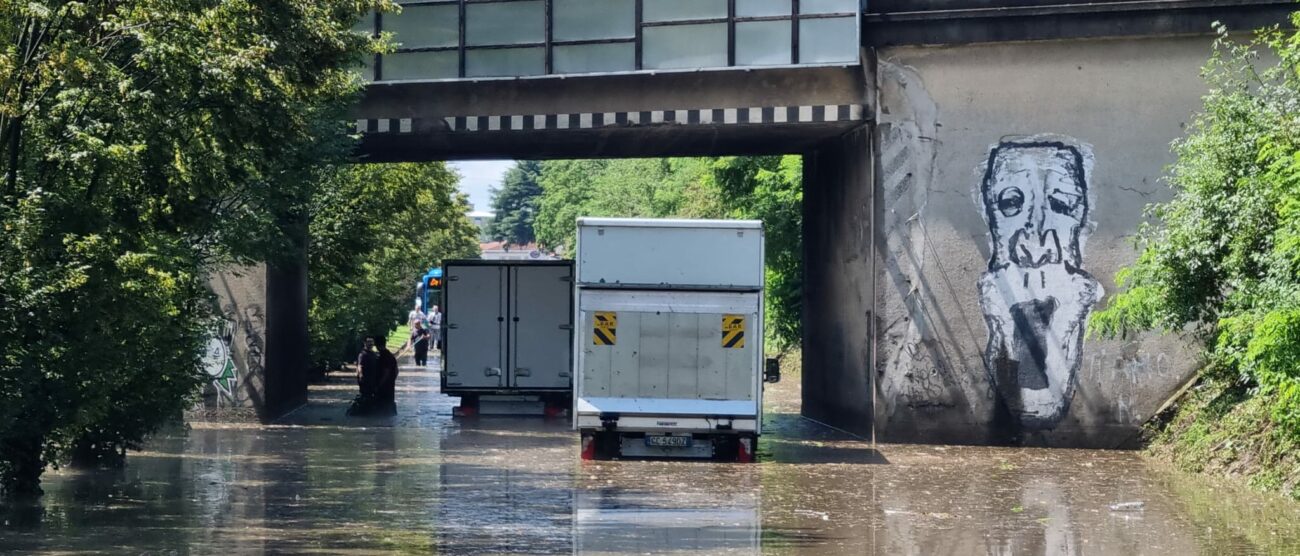 Meteo Seregno via allo Stadio chiusa per allagamento 21 luglio