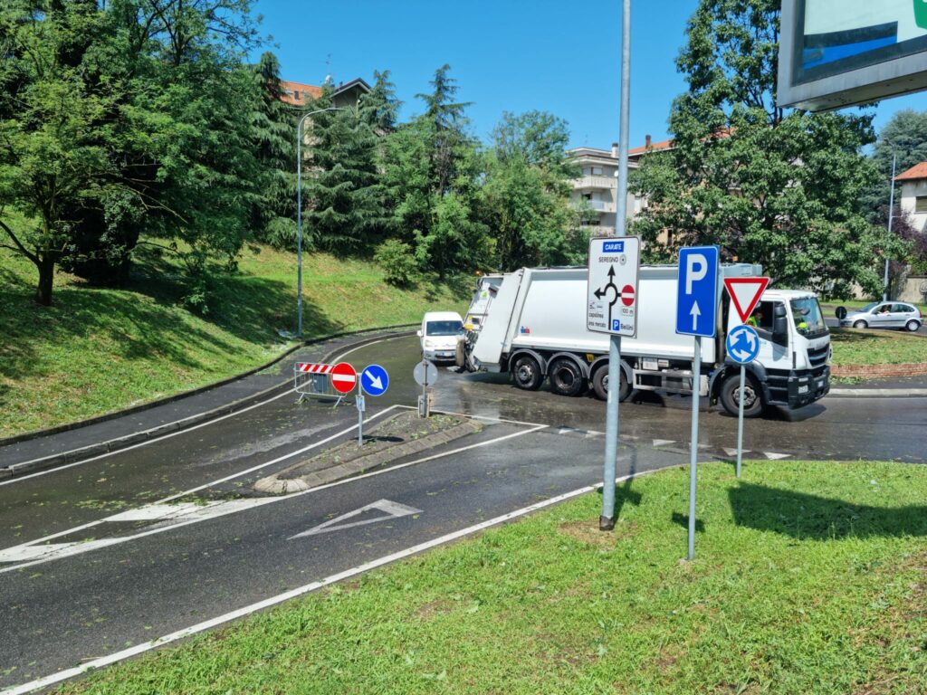 Meteo Seregno via allo Stadio chiusa per allagamento 21 luglio