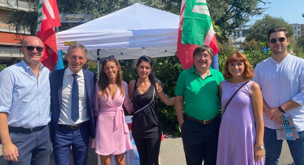Monza gazebo Forza Italia