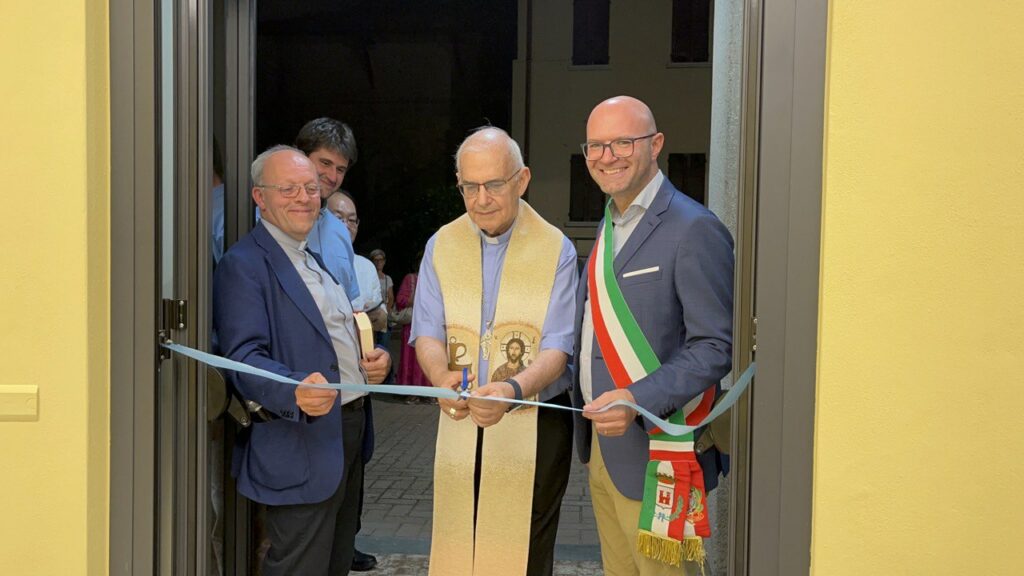 Il cineteatro di piazza Cuzzi ha inaugurato ufficialmente il nuovo atrio, frutto di un lavoro realizzato in estate, e presentato la nuova stagione teatrale