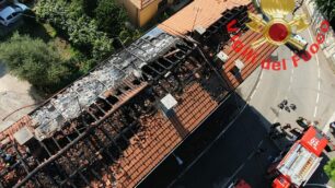 Besana Brianza incendio pannelli tetto