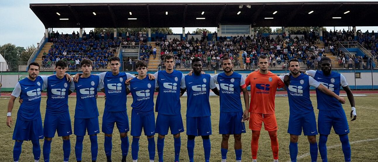 Calcio Folgore Caratese squadra 2023-24 a Ponte San Pietro