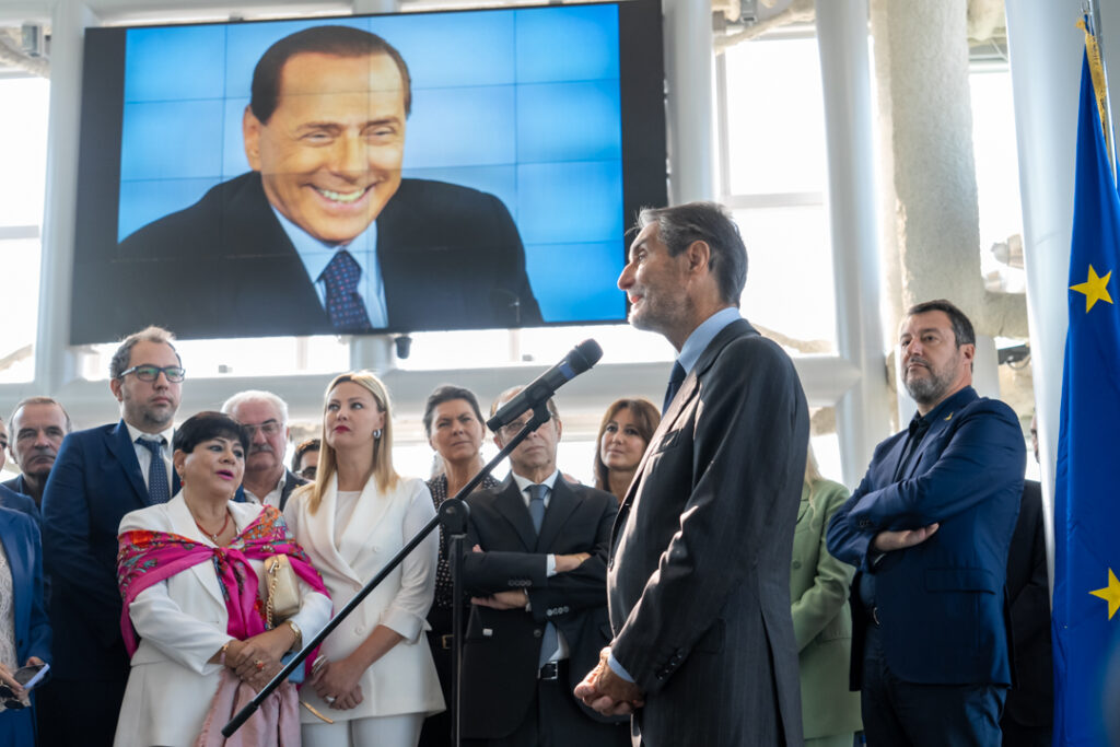 Regione Lombardia intitolazione Belvedere a Silvio Berlusconi