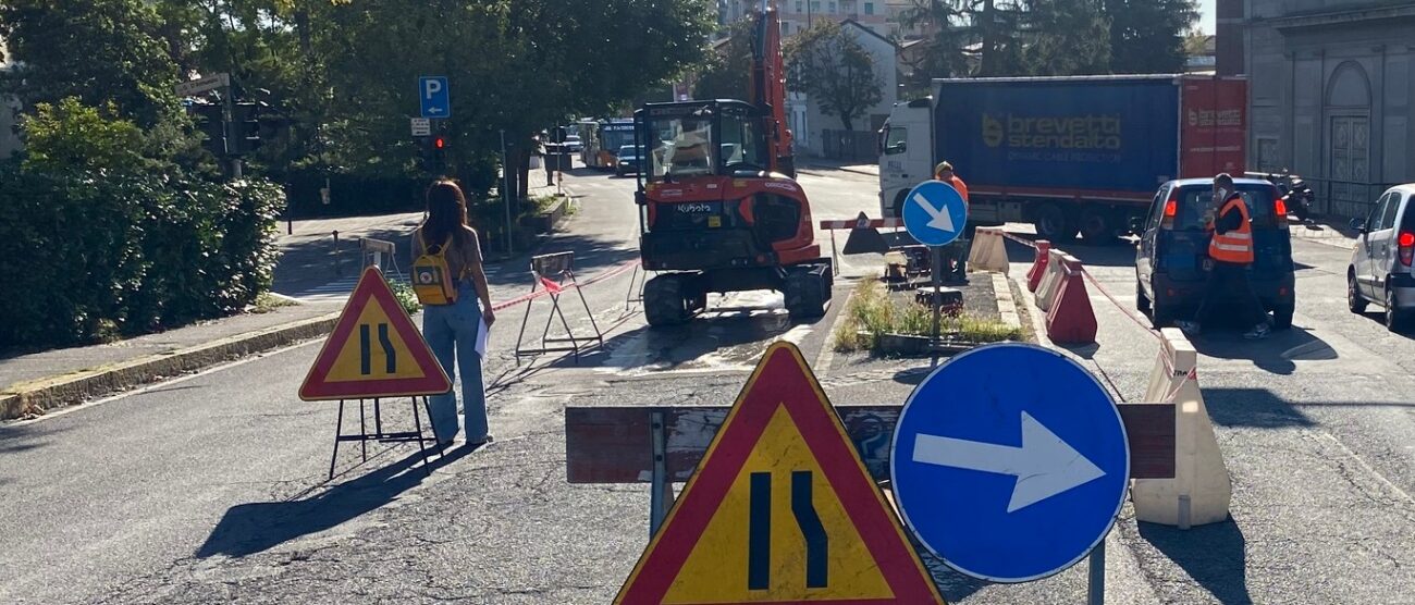 Monza lavori in corso via Aquileia