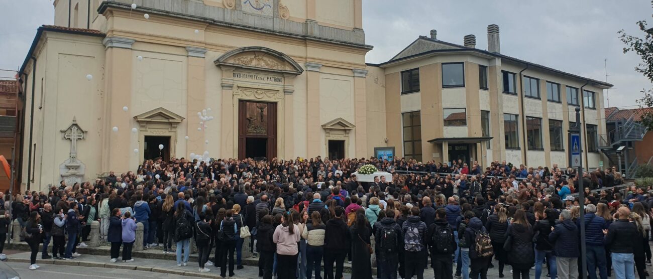 Busnago funerali Giada Pollara