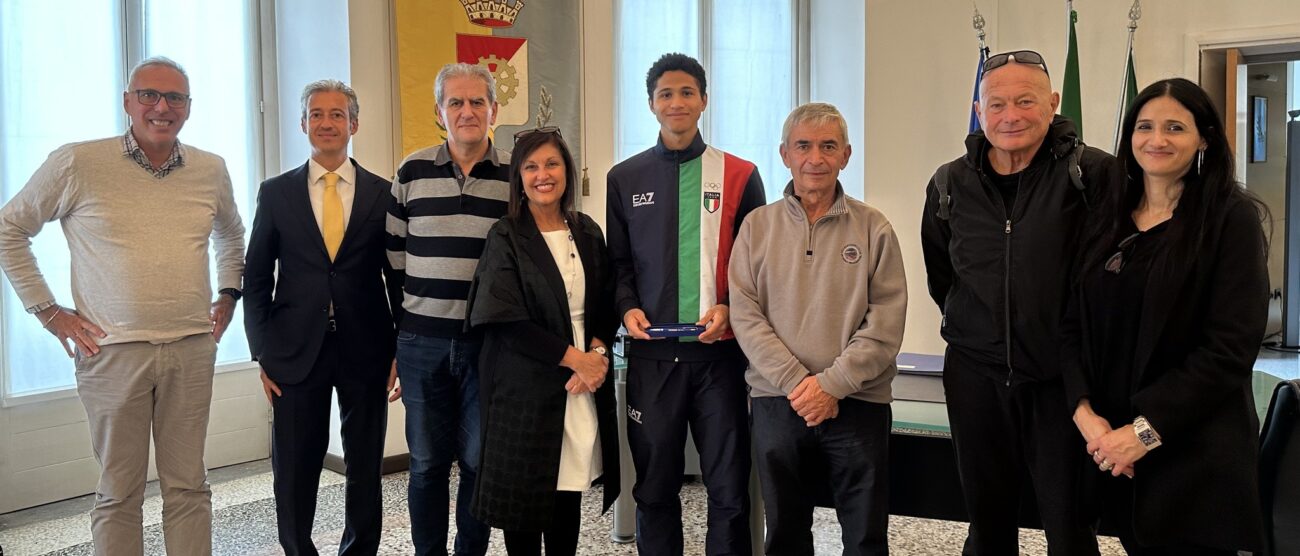 Atletica Mattia De Rocchi premiato in Comune a Muggiò