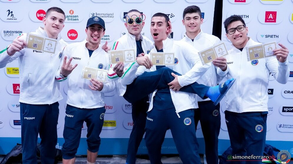 Ginnastica azzurri pronti a volare a Parigi, secondo da destra Abbadini - foto Federginnastica