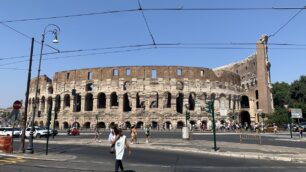 Roma viabilità colosseo