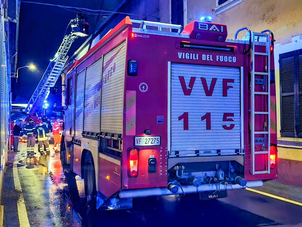 Sovico incendio tetto