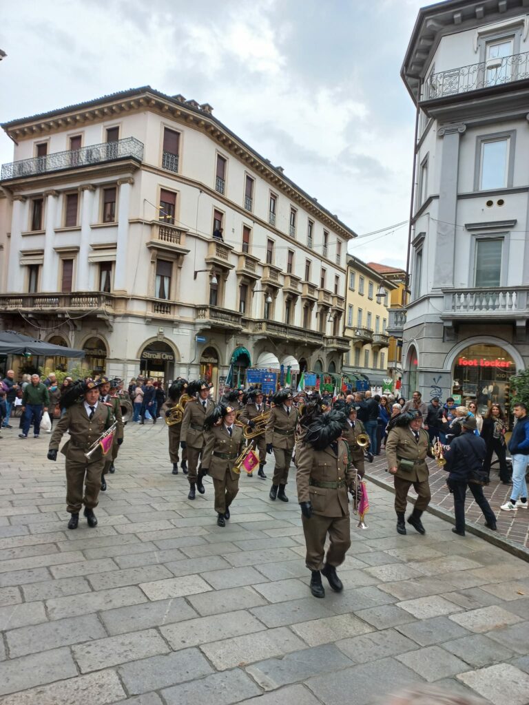 Monza 4 Novembre Fanfara bersagleri