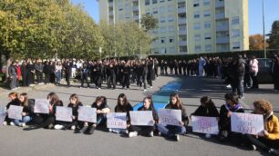 Monza flash mob Istituto Porta