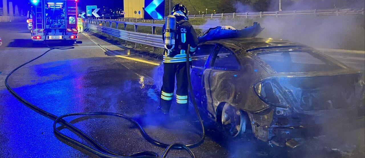 Vigili del fuoco Vimecate autostrada A4