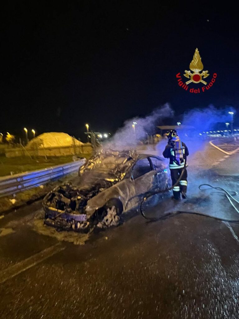 Vigili del fuoco Vimecate autostrada A4