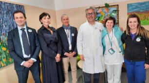 Ospedale di Vimercate Progetto DAMA Guido Grignaffini, Direttore Sociosanitario ASST, Tiziana Fraterrigo, Direttore PS Vimercate, Marco Vergani, Responsabile infermieristico del Dipartimento di Area Medica. E ancora, a seguire: Andrea Vertemati, Elisa Misani e Cinzia Galletta , équipe del DAMA