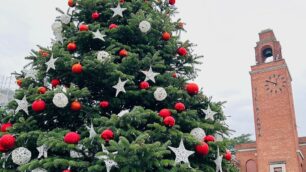 Villasanta alberi Natale piazza del Miunicipio