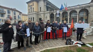 Processo Bames un presidio al tribunale di Monza