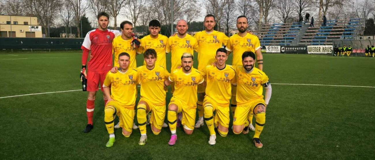 Calcio Eccellenza Squadra Meda a Caronno