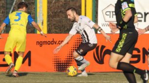 Calcio eccellenza una fase del match Meda Magenta