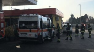 Tangenziale Est Vimercate i soccorsi alla stazione di servizio