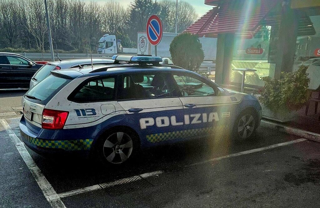 Tangenziale Est Vimercate i soccorsi alla stazione di servizio