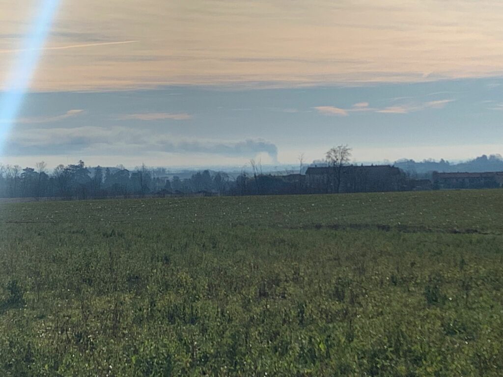 Incendio Cavenago Brianza visto da Casatenovo in provincia di Lecco