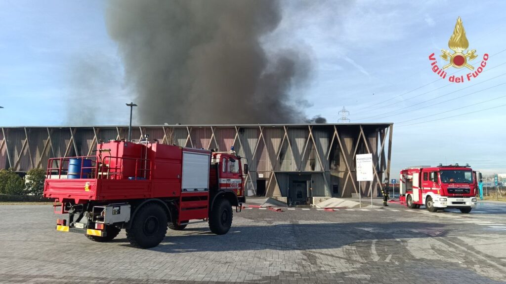 Incendio Cavenago Brianza - foto Vigili del fuoco