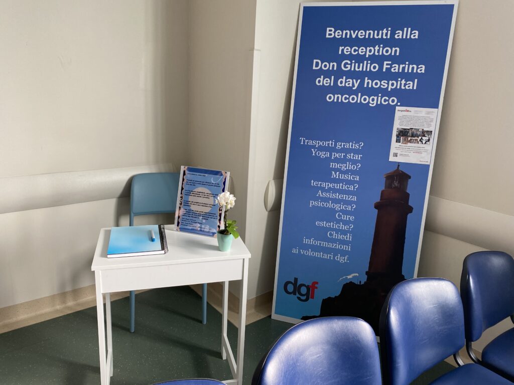 Irccs San Gerardo Monza Angolo Azzurro nella sala d’attesa del Day Hospital oncologico Associazione Don Giulio Farina Odv