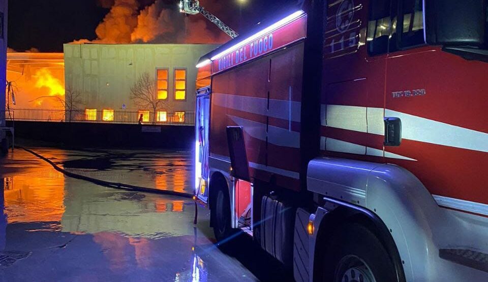 Incendio Truccazzano mercoledì sera - foto Vigili del fuoco