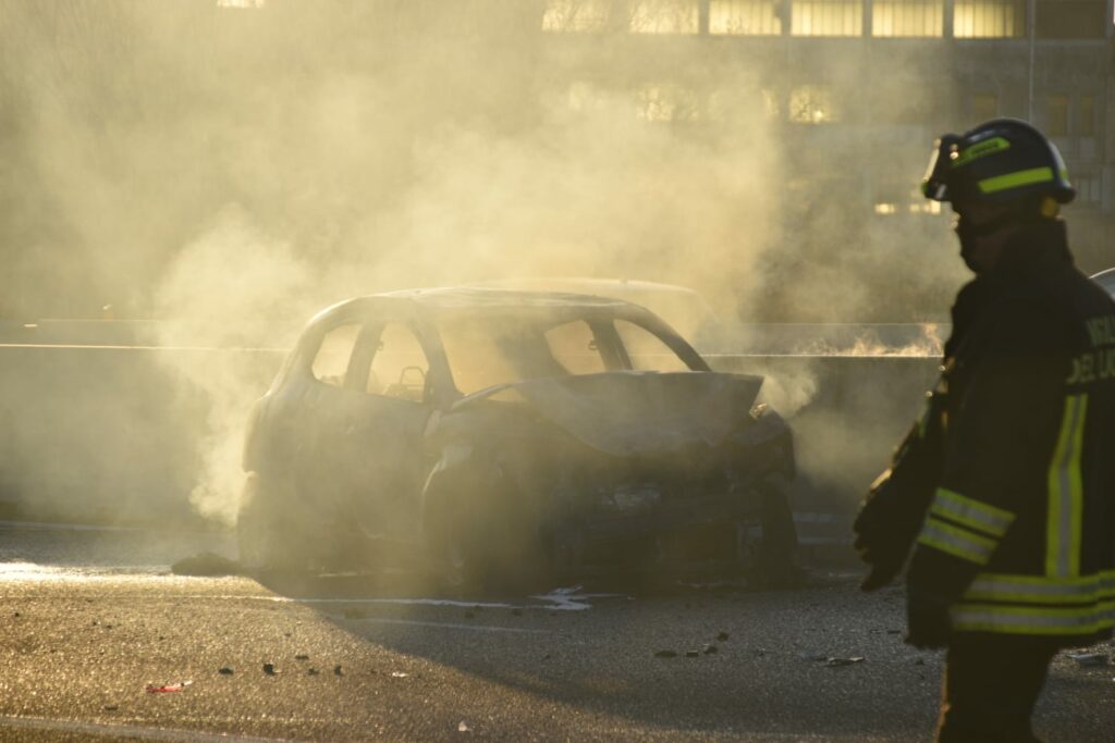 Incidente Statale 36 auto in fiamme