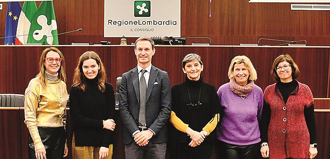 Monza scuole Villoresi e Ardigò al consiglio regionale con il presidente Federico Romani