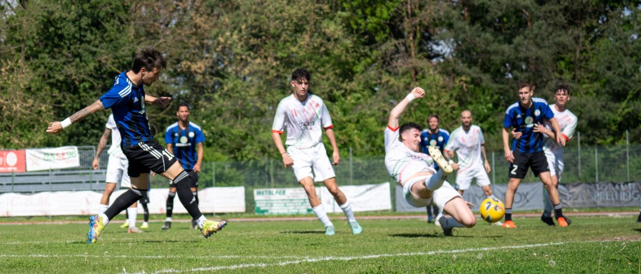 Calcio Eccellenza partita Base 96 Seveso - Solbiatese 2024