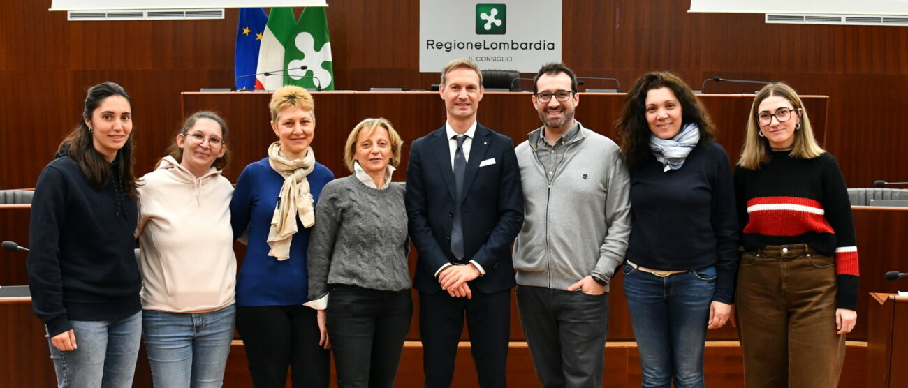 Scuola primaria di Lesmo al consiglio regionale Lombardia