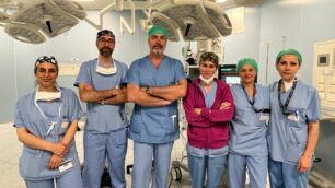 Monza Irccs San Gerardo chirurgia vascolare, al centro il dott. Vittorio Segramora