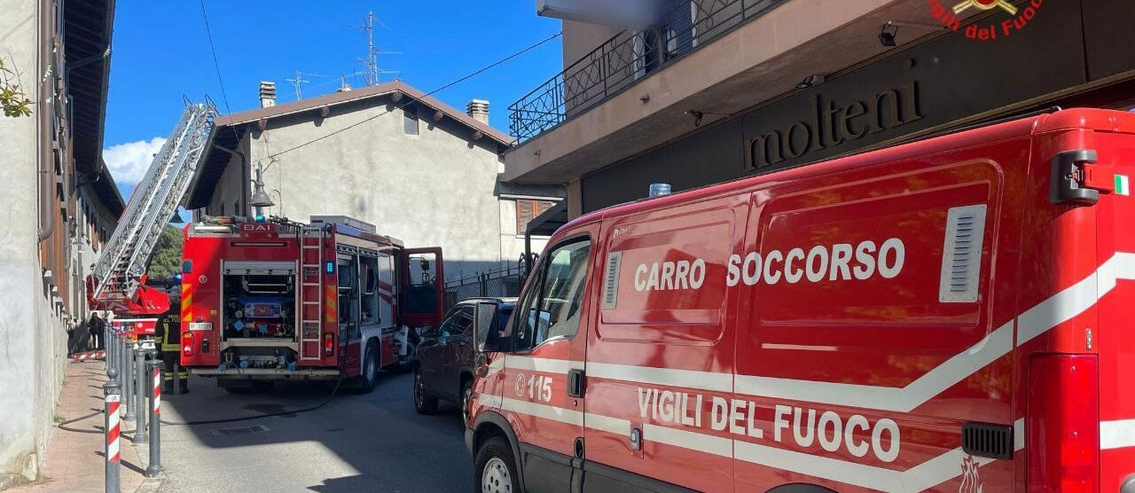 I vigili del fuoco a Veduggio con Colzano