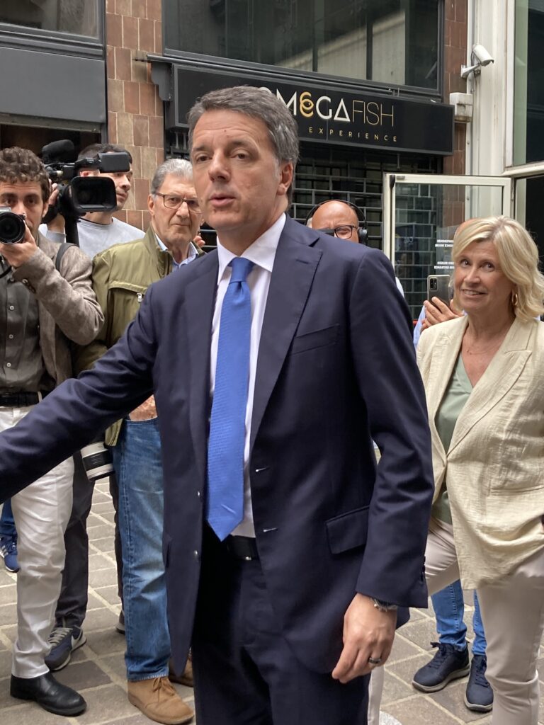 Politico elezioni europee Matteo Renzi a Monza
