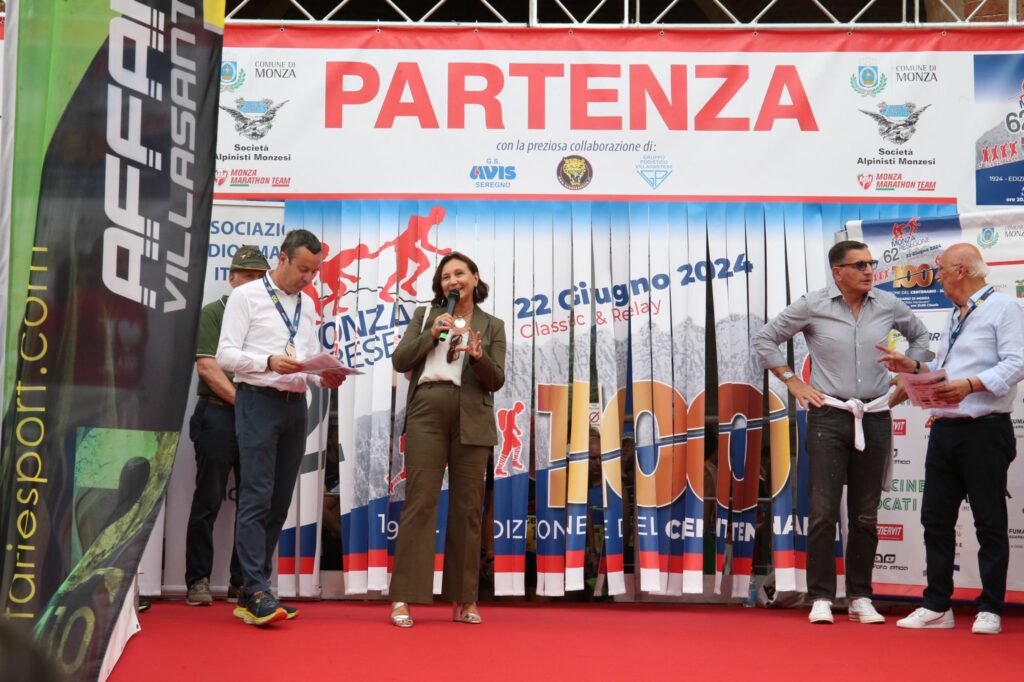 Monza-Resegone 2024: la partenza della gara a stafetta
